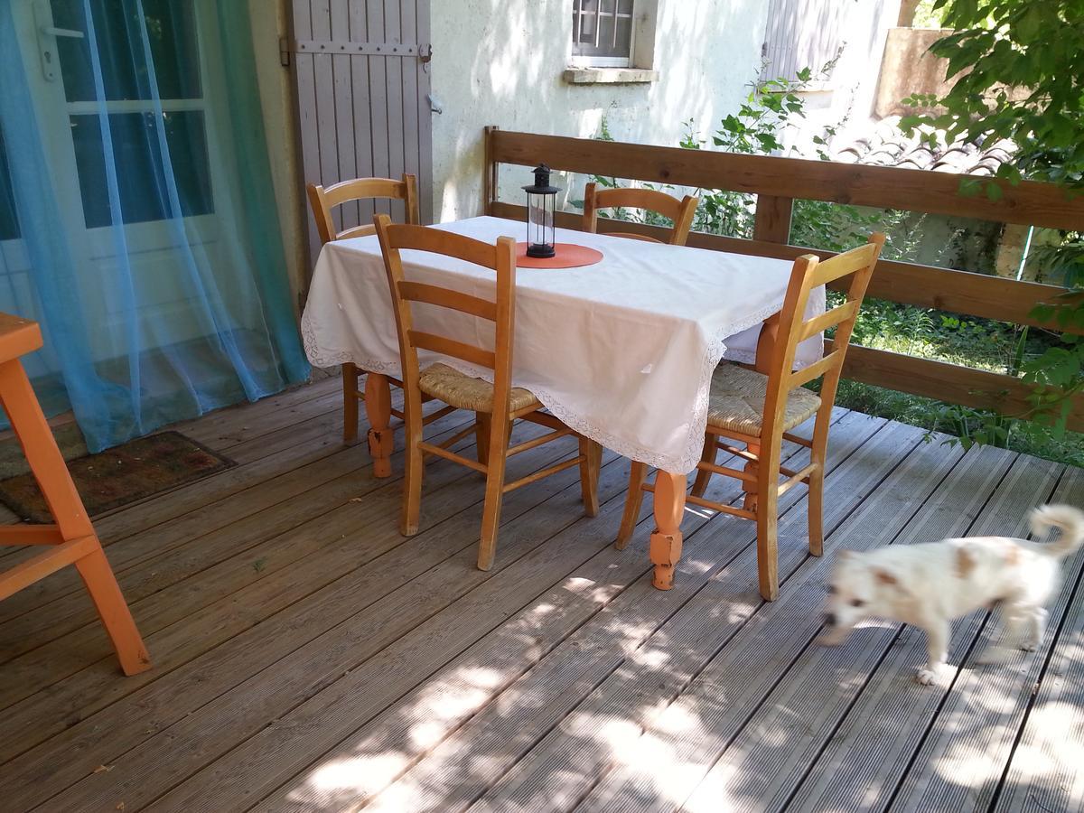 La Bousquatiere Acomodação com café da manhã Piolenc Exterior foto