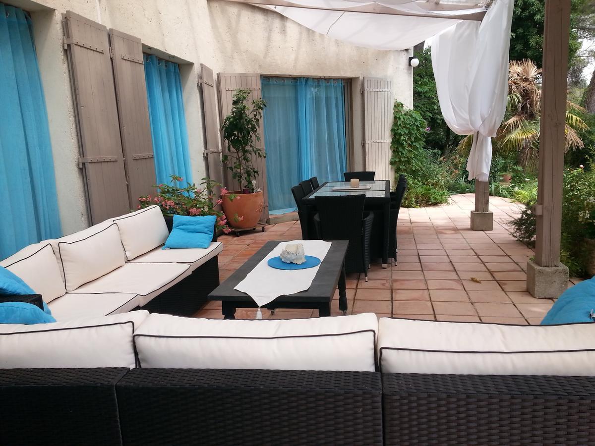 La Bousquatiere Acomodação com café da manhã Piolenc Exterior foto